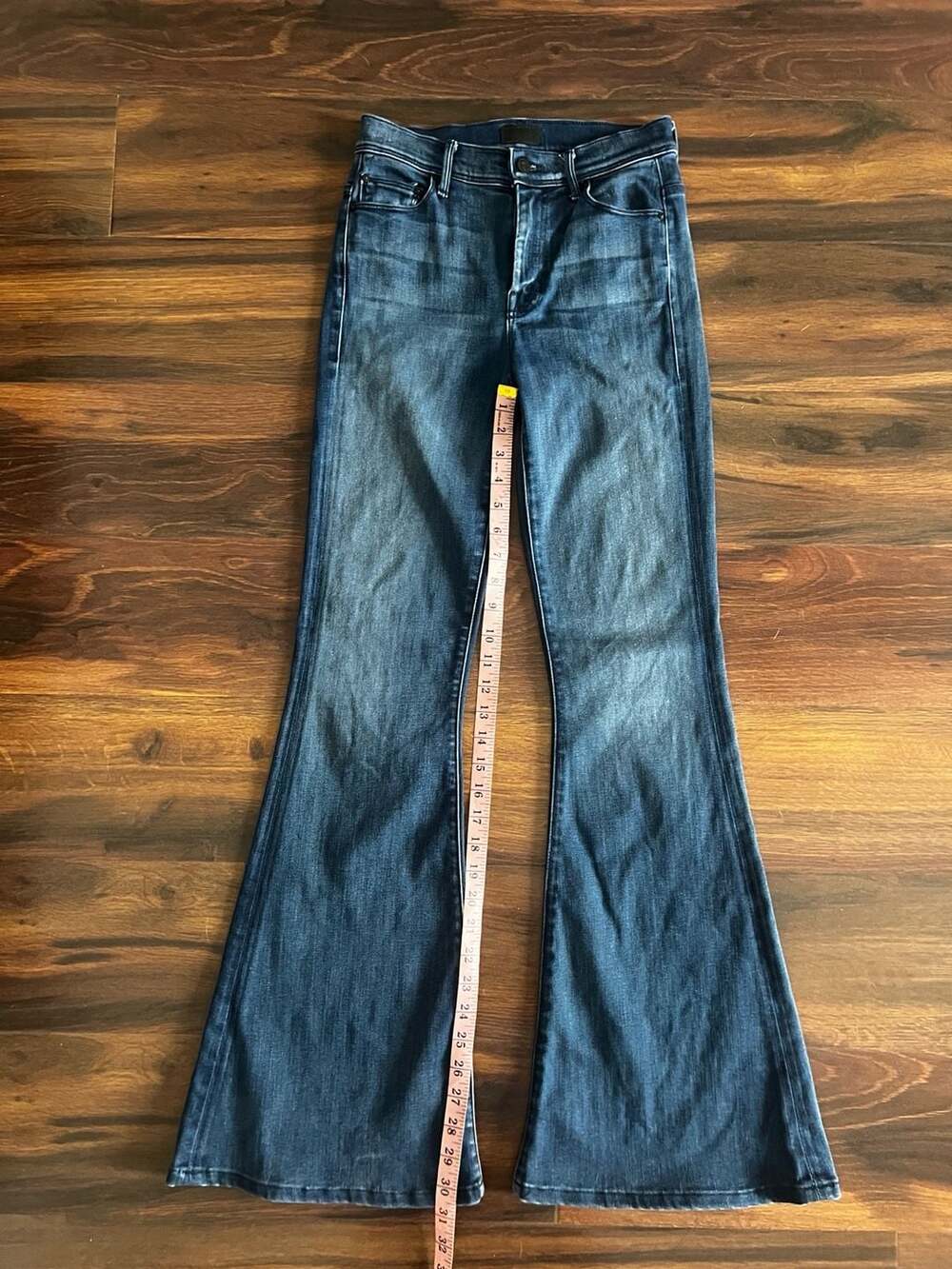 MOTHER The Super Cruiser Flare Jeans Dreamy Dark Wash Size 25 - Picture 3 of 15